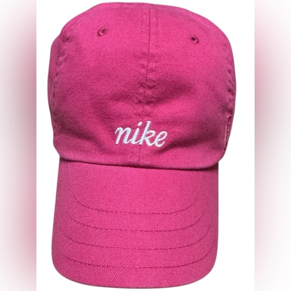 Vintage Y2K Nike Heritage86 Hat
Red/Pink Hat with Nike embroidered in curvy text - Picture 1 of 11
